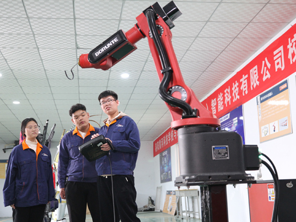 工业机器人技术应用